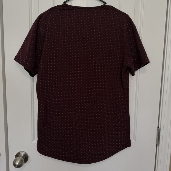 BYLT Drop Cut Lux Short Sleeve Shirt Men’s Medium Maroon Polka Dot Perfomance - Picture 6 of 8